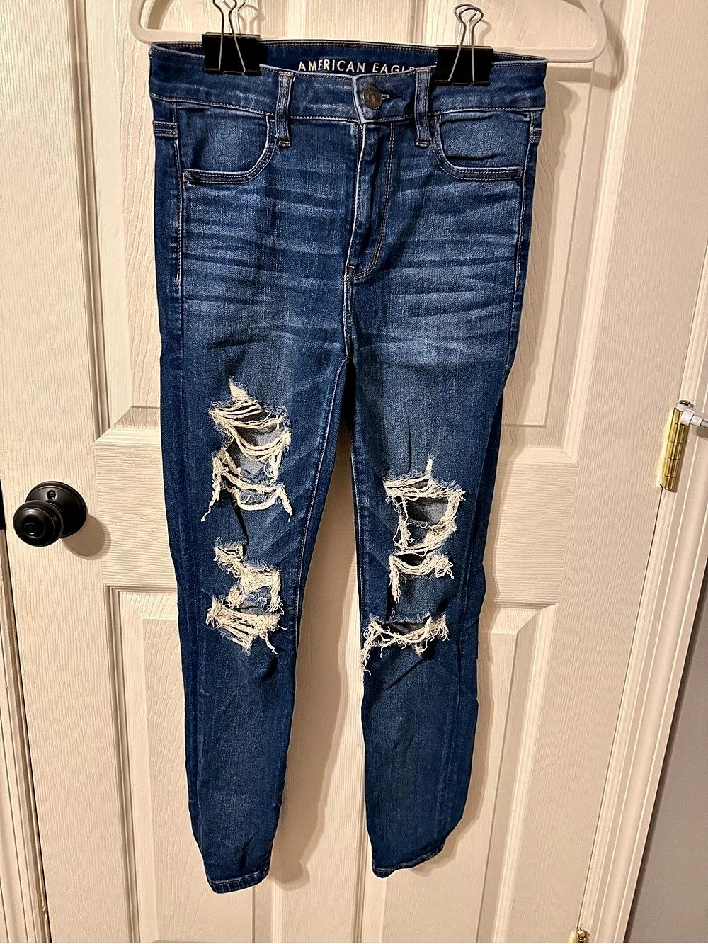 American Eagle Next Level Stretch Distressed Skinny Jeans in Blue size 8 short